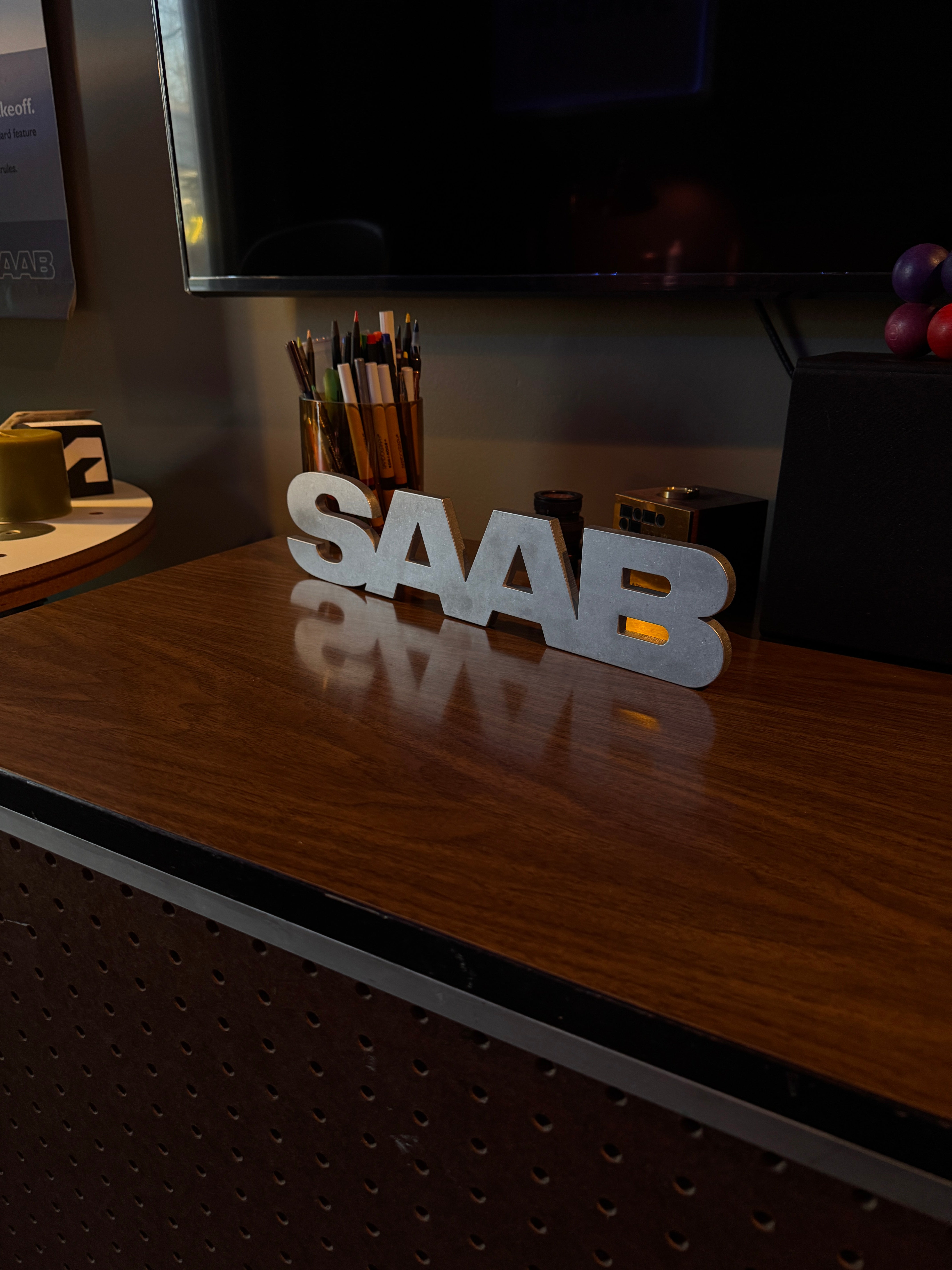 【新品未使用】SAABサインプレート SAAB Desk Sign – GenuineSaab.com By Taliaferros