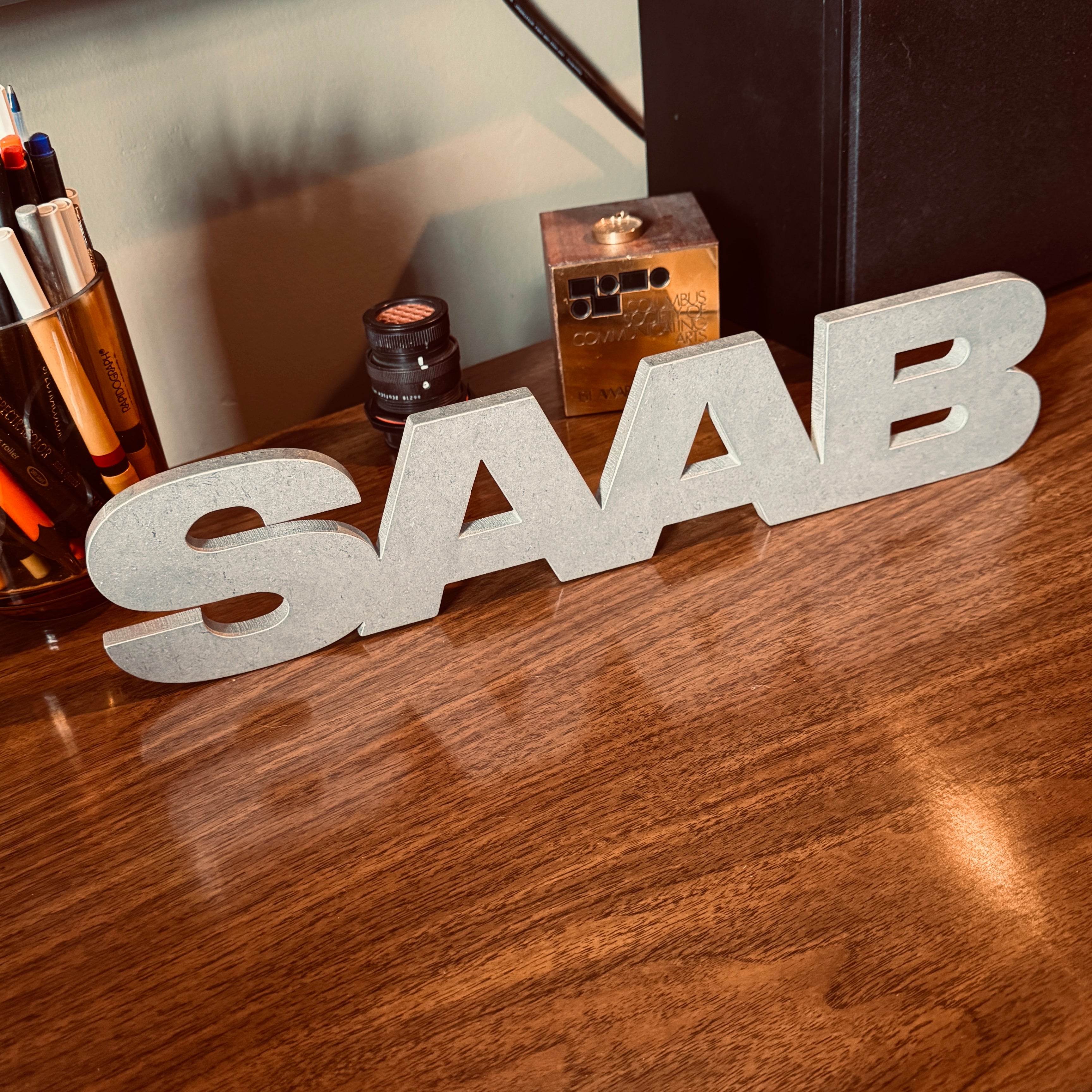 【新品未使用】SAABサインプレート SAAB Desk Sign – GenuineSaab.com By Taliaferros